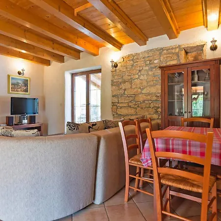 Vakantiehuis Mariva In Modrusani Žminj
